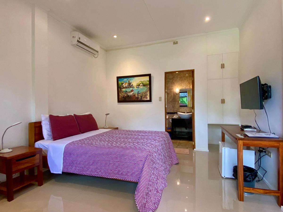 Strutz Art Garden Resort Bangued Exterior foto