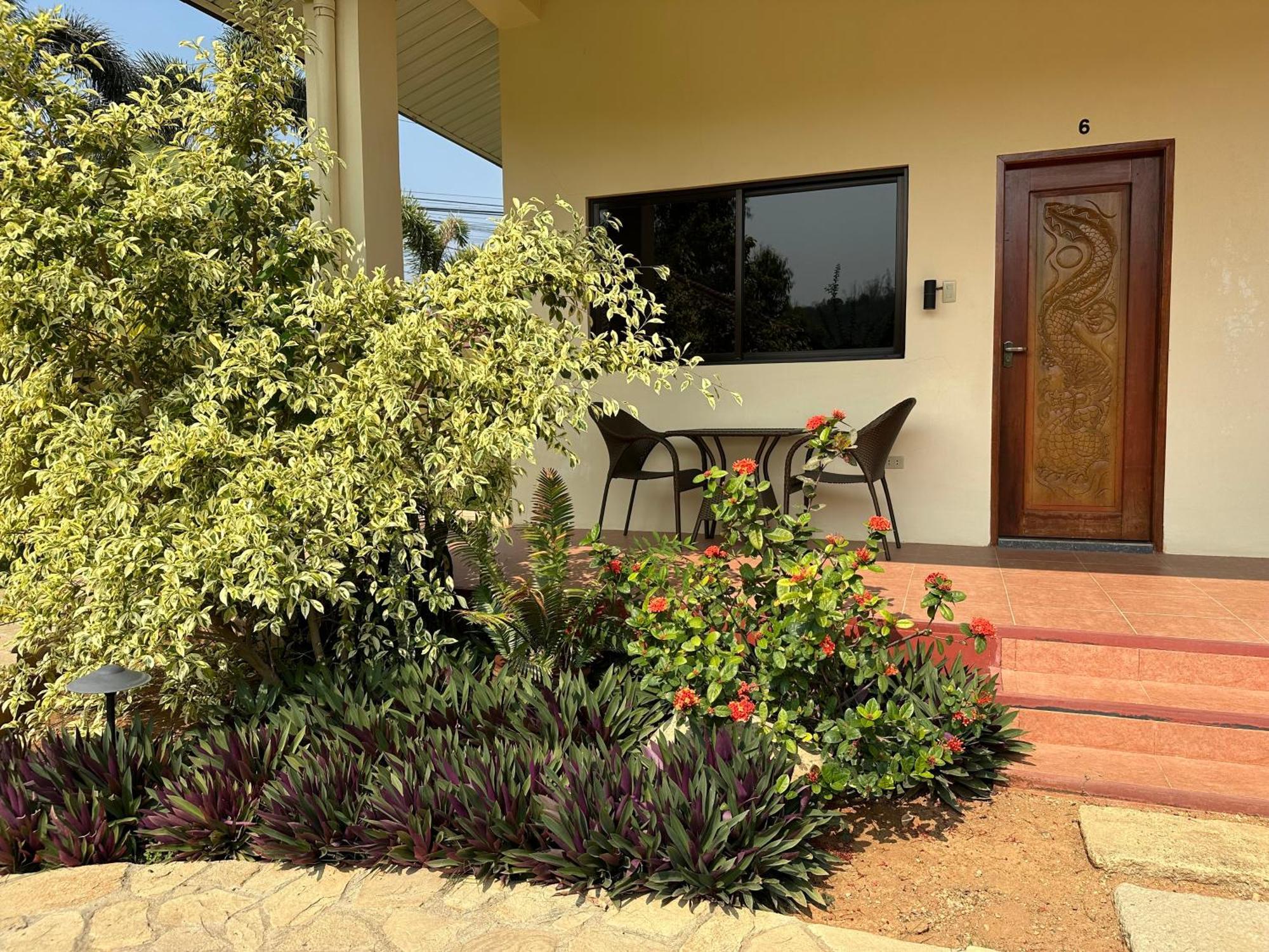Strutz Art Garden Resort Bangued Cameră foto